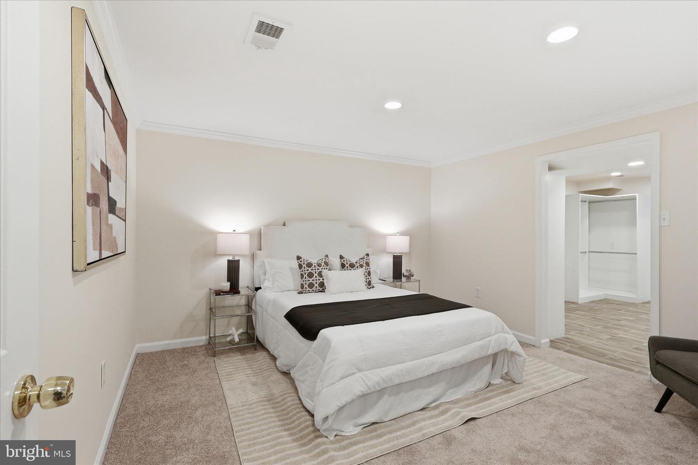 5606 TILIA CT, BURKE, Virginia 22015, 4 Bedrooms Bedrooms, ,3 BathroomsBathrooms,Residential,For sale,5606 TILIA CT,VAFX2277966 MLS # VAFX2277966