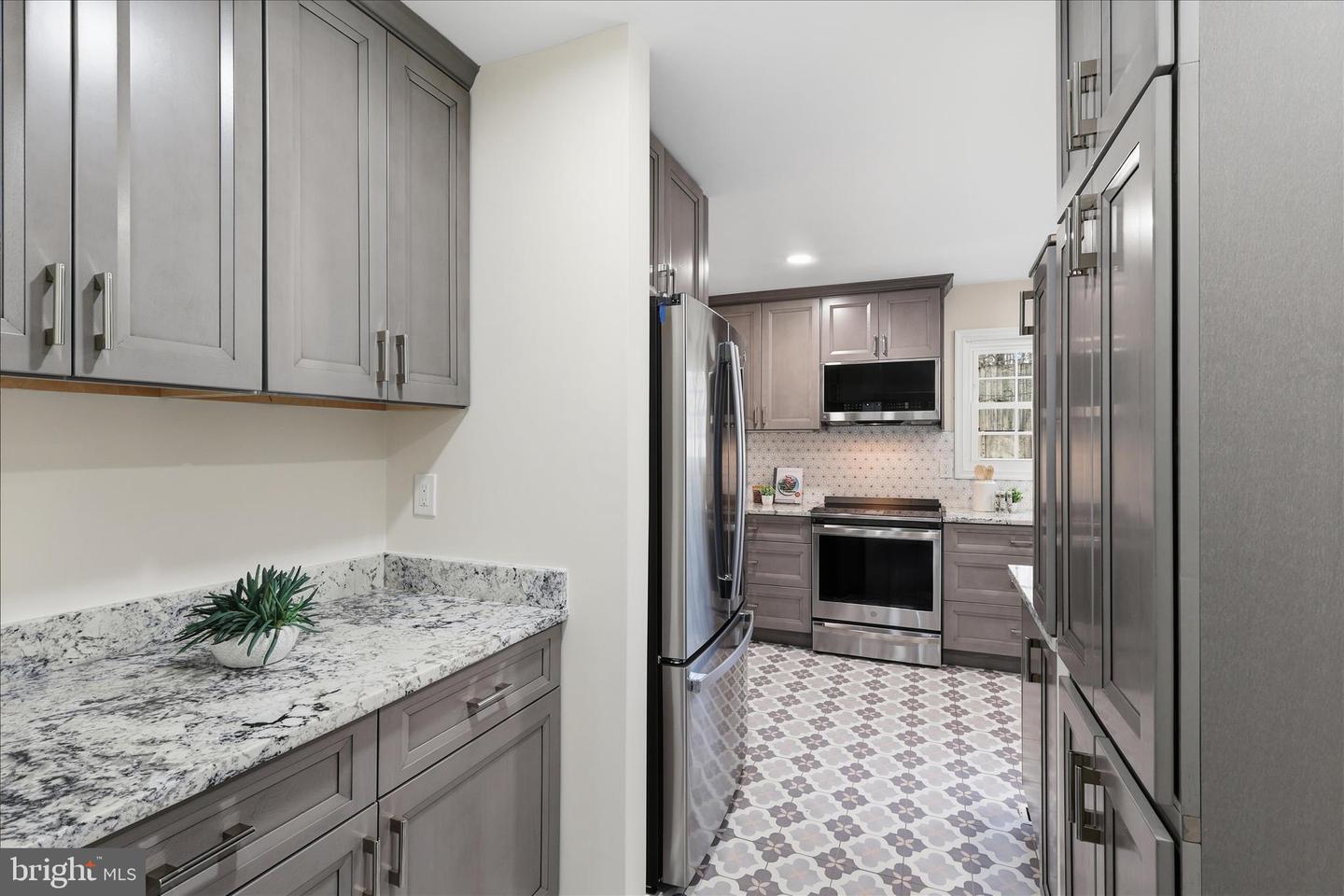 5606 TILIA CT, BURKE, Virginia 22015, 4 Bedrooms Bedrooms, ,3 BathroomsBathrooms,Residential,For sale,5606 TILIA CT,VAFX2277966 MLS # VAFX2277966