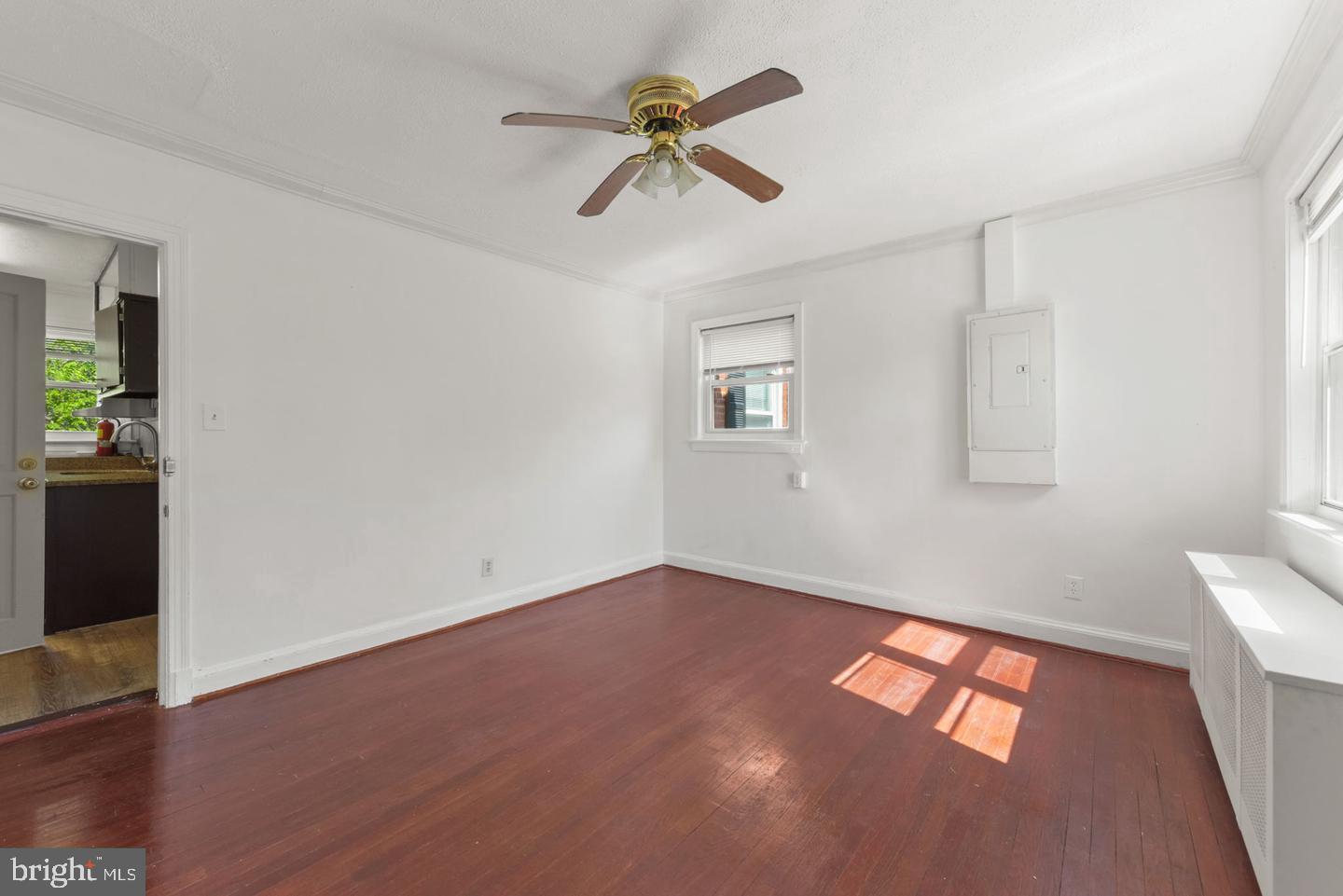 550 MALCOLM X AVE SE, WASHINGTON, District Of Columbia 20032, 3 Bedrooms Bedrooms, 3 Rooms Rooms,3 BathroomsBathrooms,Residential,For sale,550 MALCOLM X AVE SE,DCDC2231358 MLS # DCDC2231358