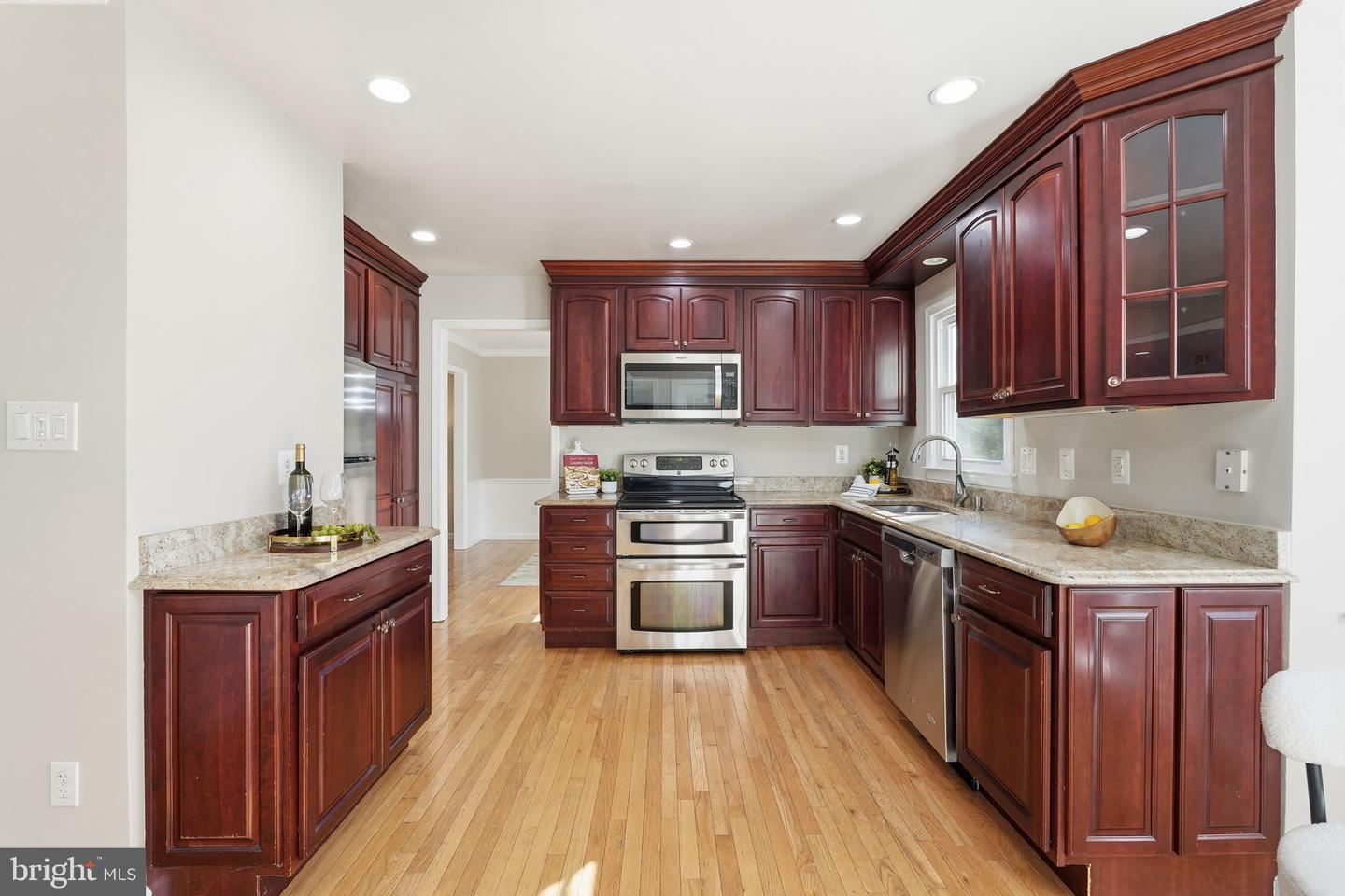 12227 OX HILL RD, FAIRFAX, Virginia 22033, 3 Bedrooms Bedrooms, ,2 BathroomsBathrooms,Residential,For sale,12227 OX HILL RD,VAFX2280014 MLS # VAFX2280014