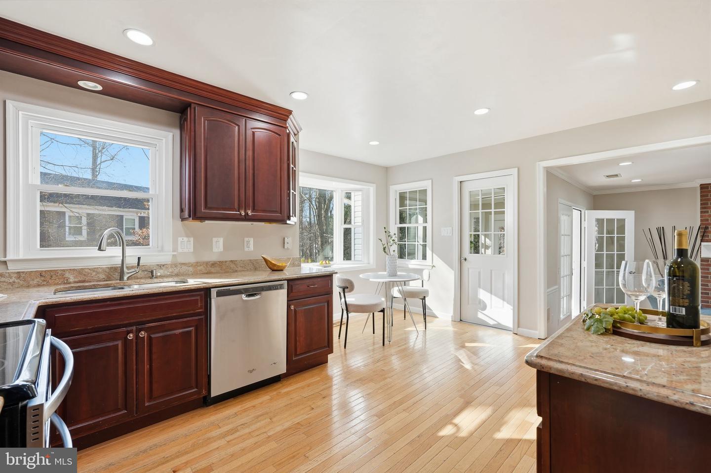 12227 OX HILL RD, FAIRFAX, Virginia 22033, 3 Bedrooms Bedrooms, ,2 BathroomsBathrooms,Residential,For sale,12227 OX HILL RD,VAFX2280014 MLS # VAFX2280014