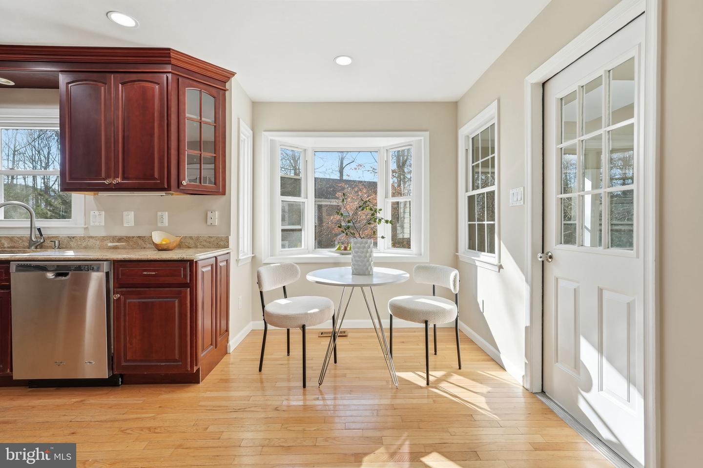 12227 OX HILL RD, FAIRFAX, Virginia 22033, 3 Bedrooms Bedrooms, ,2 BathroomsBathrooms,Residential,For sale,12227 OX HILL RD,VAFX2280014 MLS # VAFX2280014