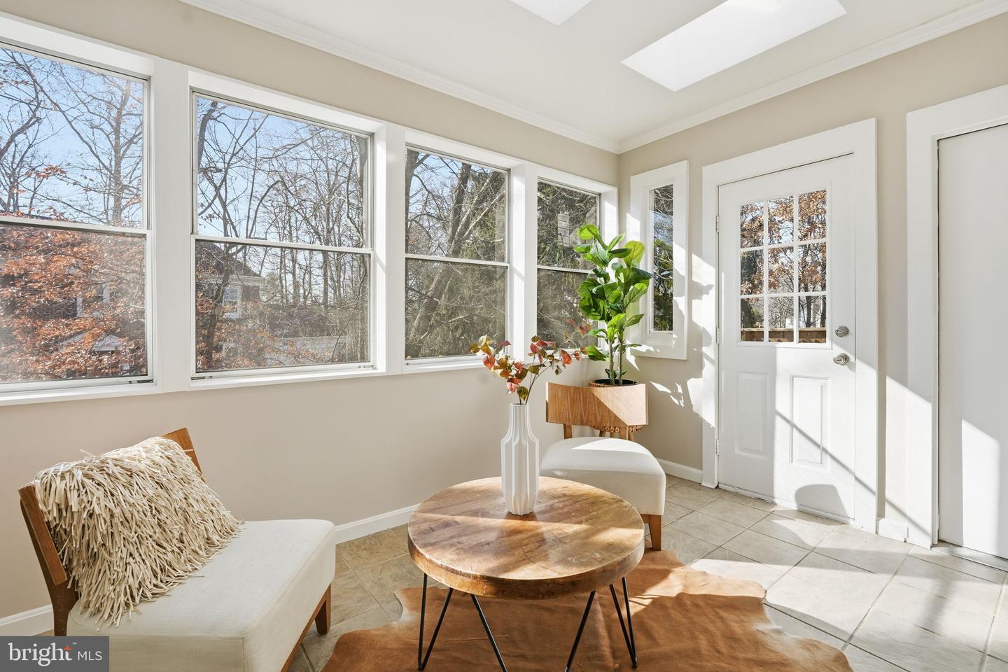 12227 OX HILL RD, FAIRFAX, Virginia 22033, 3 Bedrooms Bedrooms, ,2 BathroomsBathrooms,Residential,For sale,12227 OX HILL RD,VAFX2280014 MLS # VAFX2280014