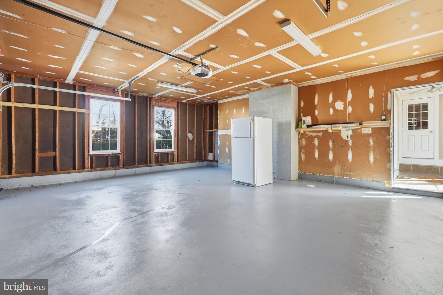 12227 OX HILL RD, FAIRFAX, Virginia 22033, 3 Bedrooms Bedrooms, ,2 BathroomsBathrooms,Residential,For sale,12227 OX HILL RD,VAFX2280014 MLS # VAFX2280014