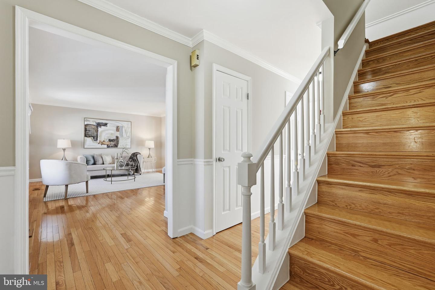 12227 OX HILL RD, FAIRFAX, Virginia 22033, 3 Bedrooms Bedrooms, ,2 BathroomsBathrooms,Residential,For sale,12227 OX HILL RD,VAFX2280014 MLS # VAFX2280014