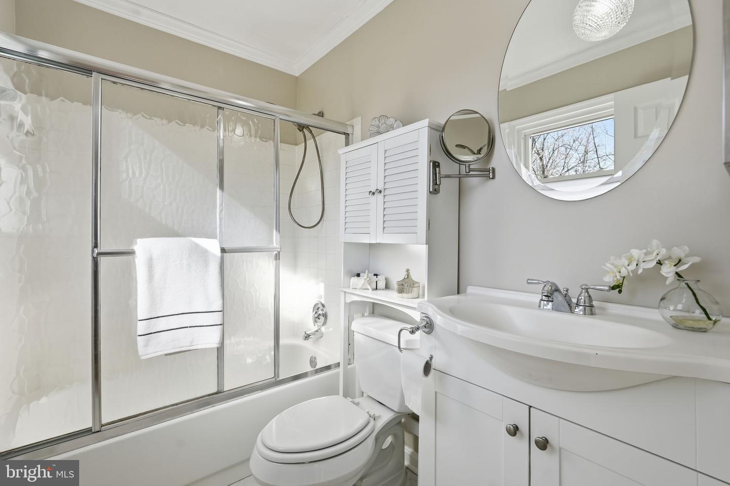 12227 OX HILL RD, FAIRFAX, Virginia 22033, 3 Bedrooms Bedrooms, ,2 BathroomsBathrooms,Residential,For sale,12227 OX HILL RD,VAFX2280014 MLS # VAFX2280014