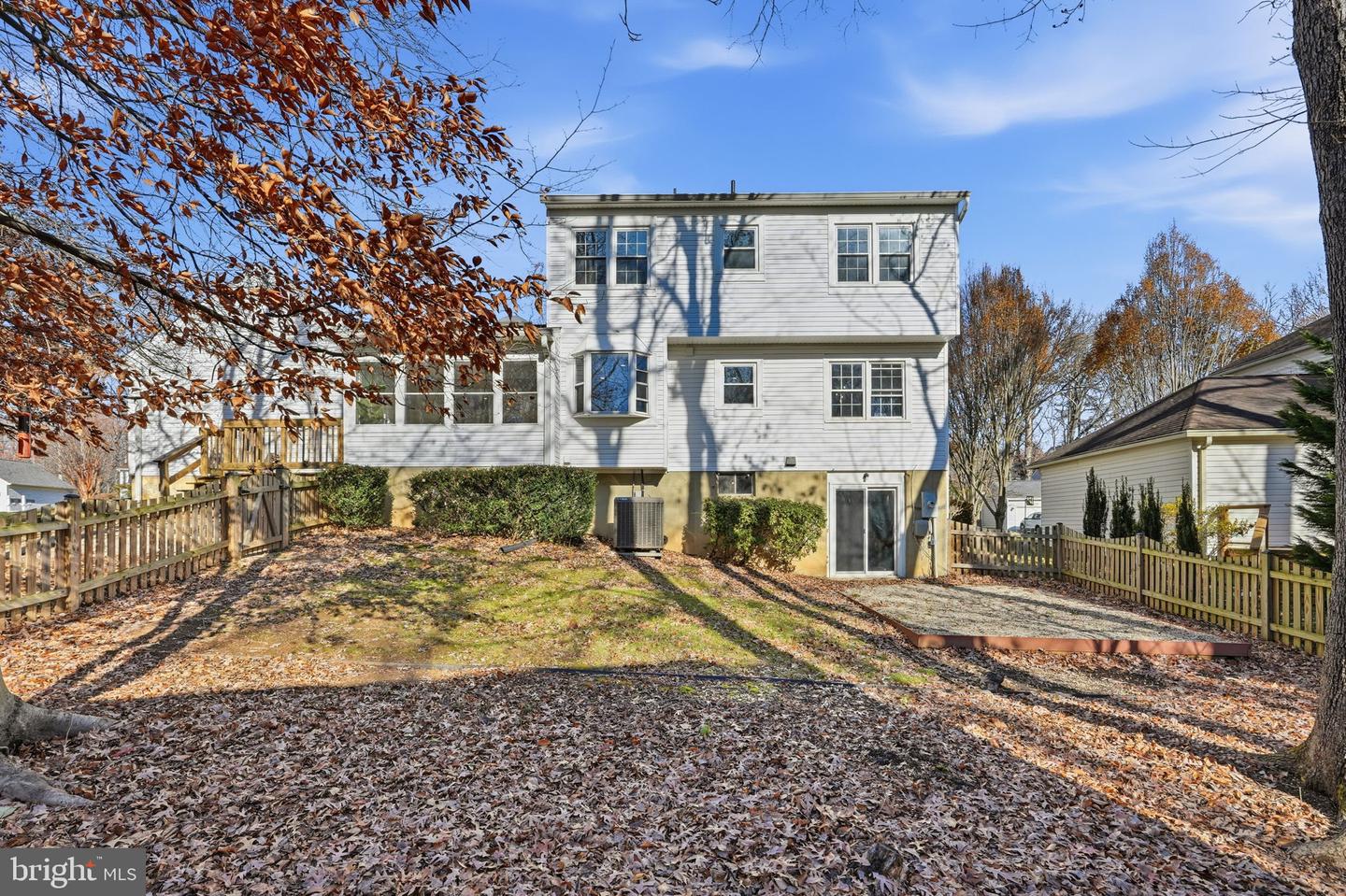 12227 OX HILL RD, FAIRFAX, Virginia 22033, 3 Bedrooms Bedrooms, ,2 BathroomsBathrooms,Residential,For sale,12227 OX HILL RD,VAFX2280014 MLS # VAFX2280014