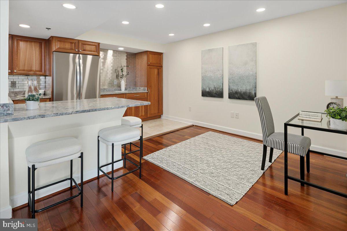 1276 N WAYNE ST #711, ARLINGTON, Virginia 22201, 2 Bedrooms Bedrooms, ,2 BathroomsBathrooms,Residential,For sale,1276 N WAYNE ST #711,VAAR2066330 MLS # VAAR2066330