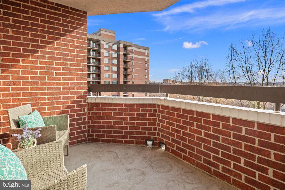 1276 N WAYNE ST #711, ARLINGTON, Virginia 22201, 2 Bedrooms Bedrooms, ,2 BathroomsBathrooms,Residential,For sale,1276 N WAYNE ST #711,VAAR2066330 MLS # VAAR2066330