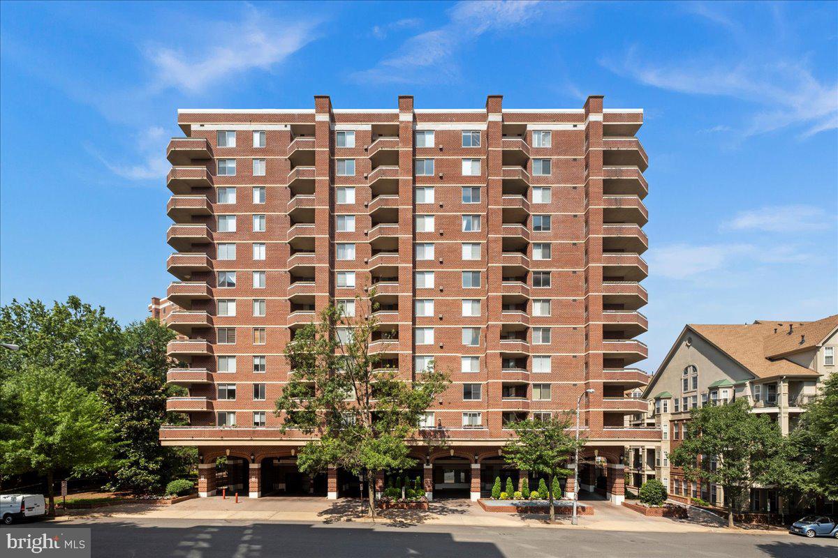 1276 N WAYNE ST #711, ARLINGTON, Virginia 22201, 2 Bedrooms Bedrooms, ,2 BathroomsBathrooms,Residential,For sale,1276 N WAYNE ST #711,VAAR2066330 MLS # VAAR2066330