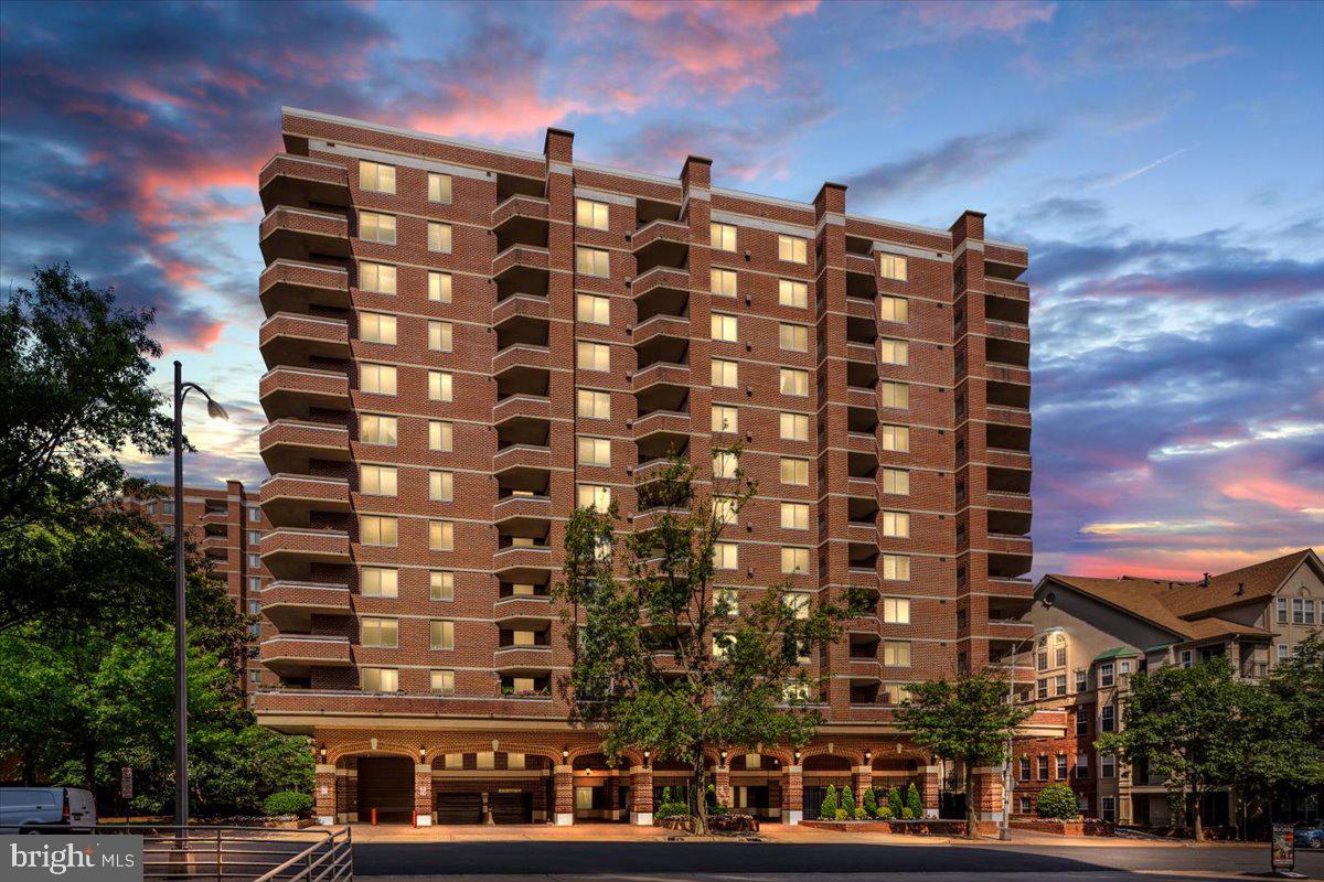 1276 N WAYNE ST #711, ARLINGTON, Virginia 22201, 2 Bedrooms Bedrooms, ,2 BathroomsBathrooms,Residential,For sale,1276 N WAYNE ST #711,VAAR2066330 MLS # VAAR2066330