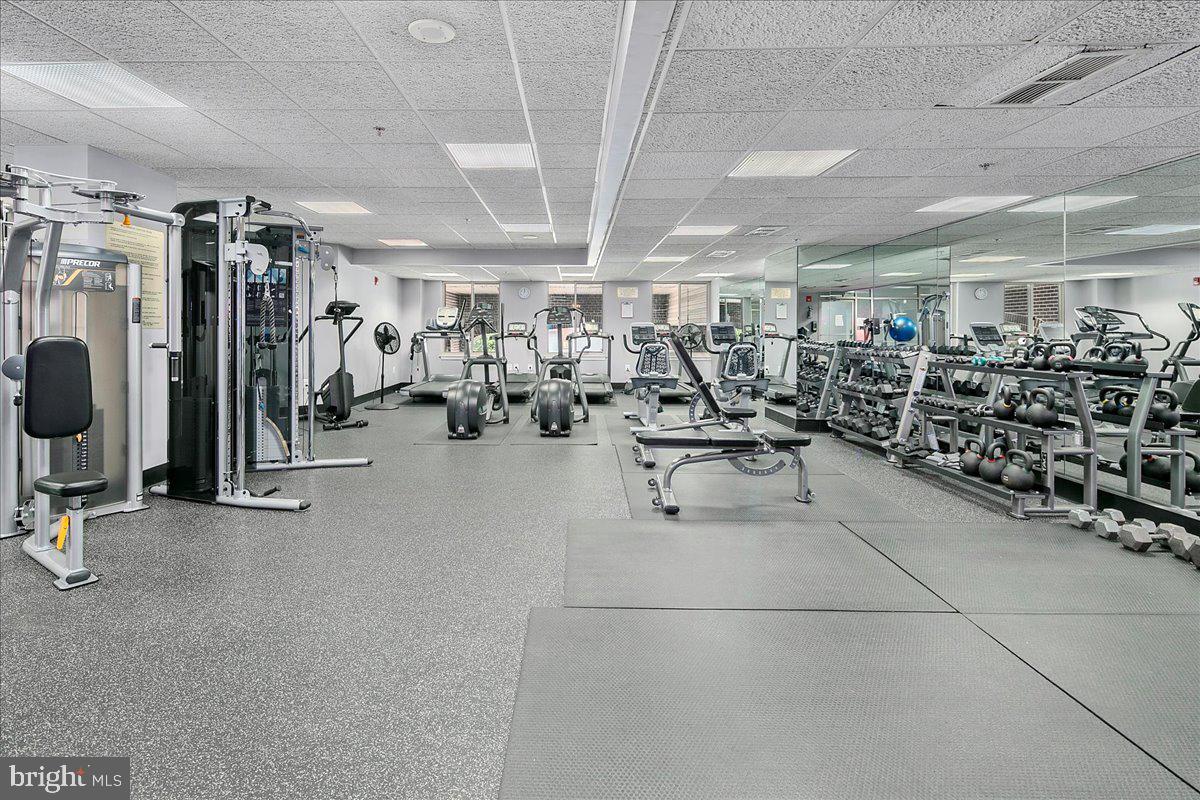 1276 N WAYNE ST #711, ARLINGTON, Virginia 22201, 2 Bedrooms Bedrooms, ,2 BathroomsBathrooms,Residential,For sale,1276 N WAYNE ST #711,VAAR2066330 MLS # VAAR2066330