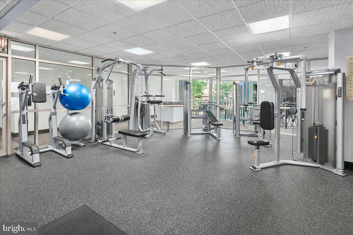 1276 N WAYNE ST #711, ARLINGTON, Virginia 22201, 2 Bedrooms Bedrooms, ,2 BathroomsBathrooms,Residential,For sale,1276 N WAYNE ST #711,VAAR2066330 MLS # VAAR2066330