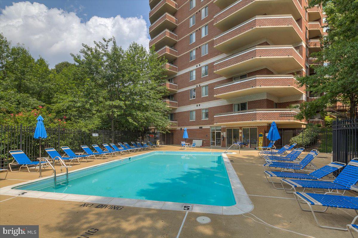 1276 N WAYNE ST #711, ARLINGTON, Virginia 22201, 2 Bedrooms Bedrooms, ,2 BathroomsBathrooms,Residential,For sale,1276 N WAYNE ST #711,VAAR2066330 MLS # VAAR2066330