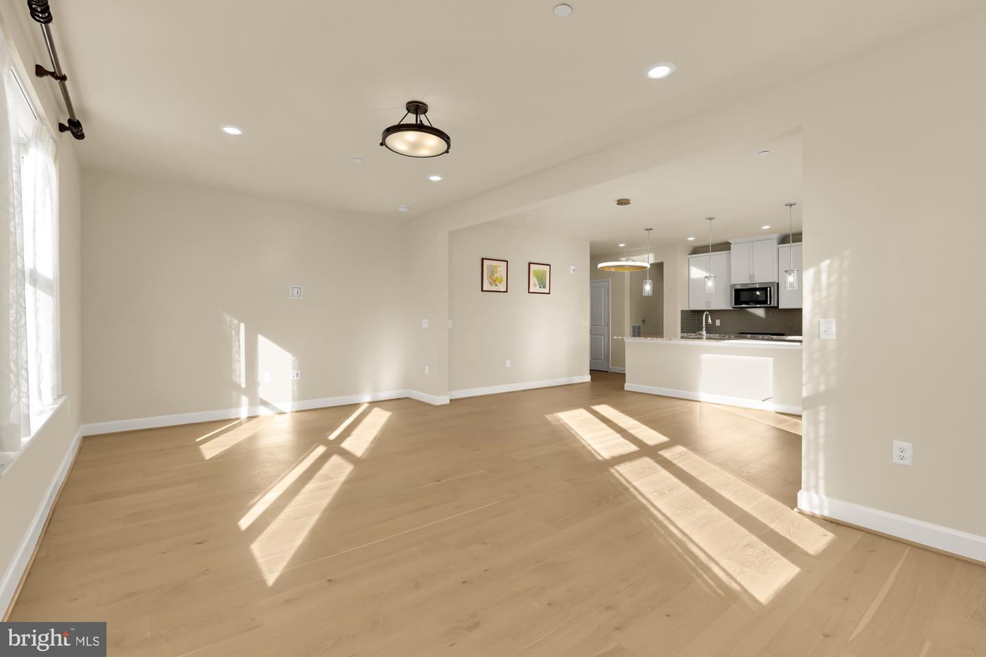 9555 SAINTSBURY DR #503, FAIRFAX, Virginia 22031, 2 Bedrooms Bedrooms, ,2 BathroomsBathrooms,Residential,For sale,9555 SAINTSBURY DR #503,VAFX2280722 MLS # VAFX2280722