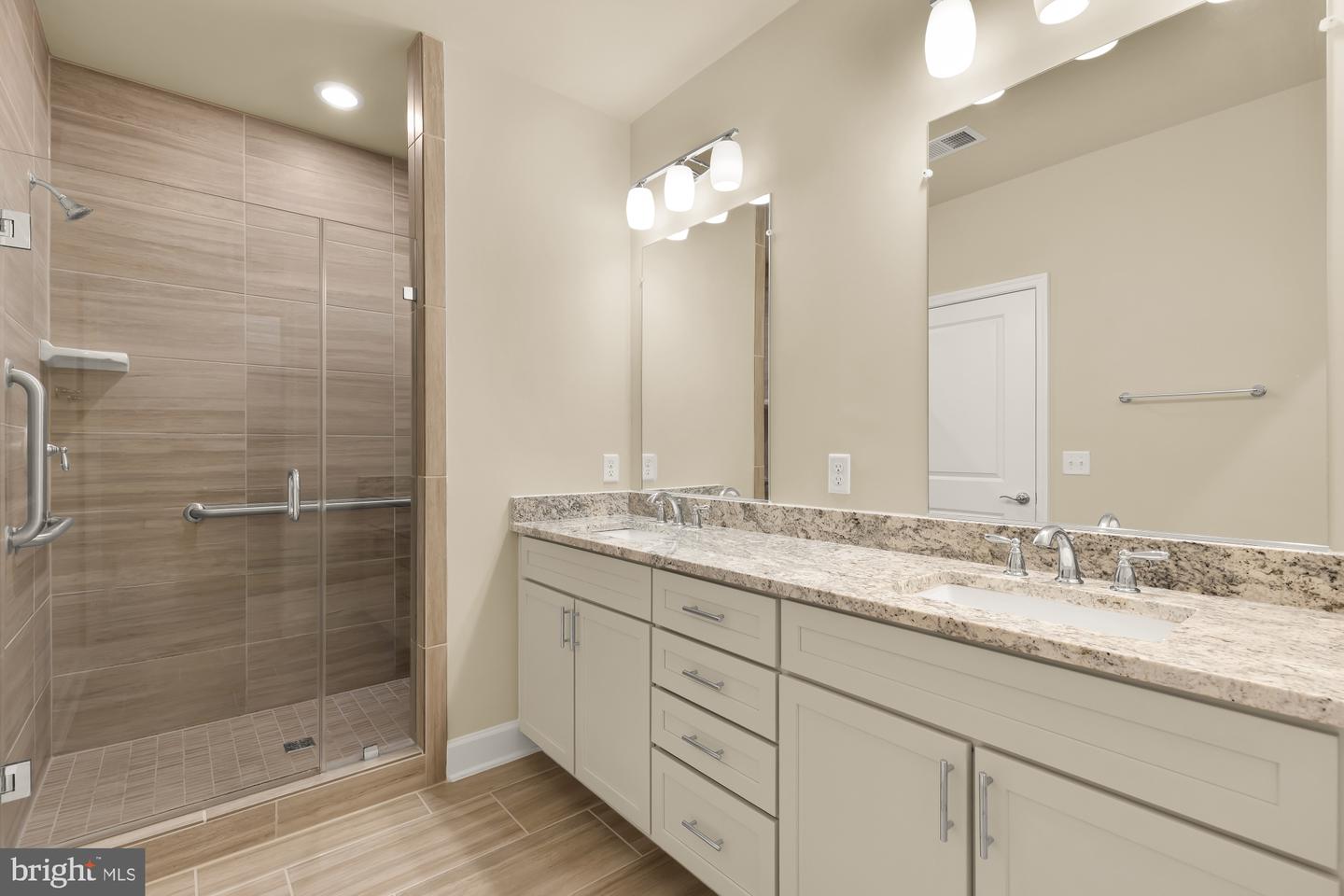 9555 SAINTSBURY DR #503, FAIRFAX, Virginia 22031, 2 Bedrooms Bedrooms, ,2 BathroomsBathrooms,Residential,For sale,9555 SAINTSBURY DR #503,VAFX2280722 MLS # VAFX2280722