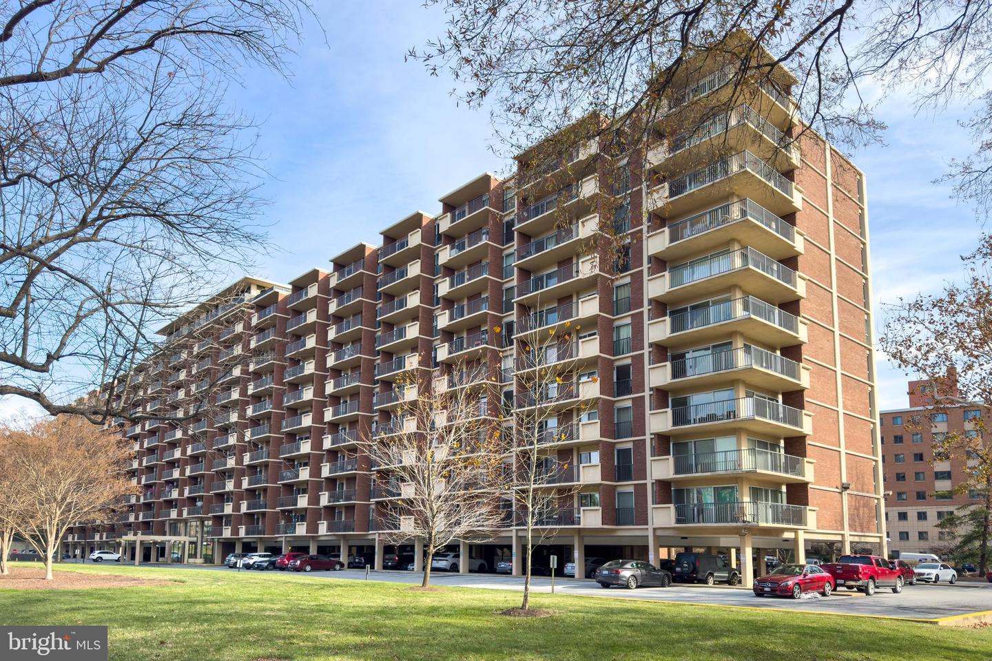 1300 ARMY NAVY DR #124, ARLINGTON, Virginia 22202, 1 Bedroom Bedrooms, ,1 BathroomBathrooms,Residential,For sale,1300 ARMY NAVY DR #124,VAAR2066486 MLS # VAAR2066486