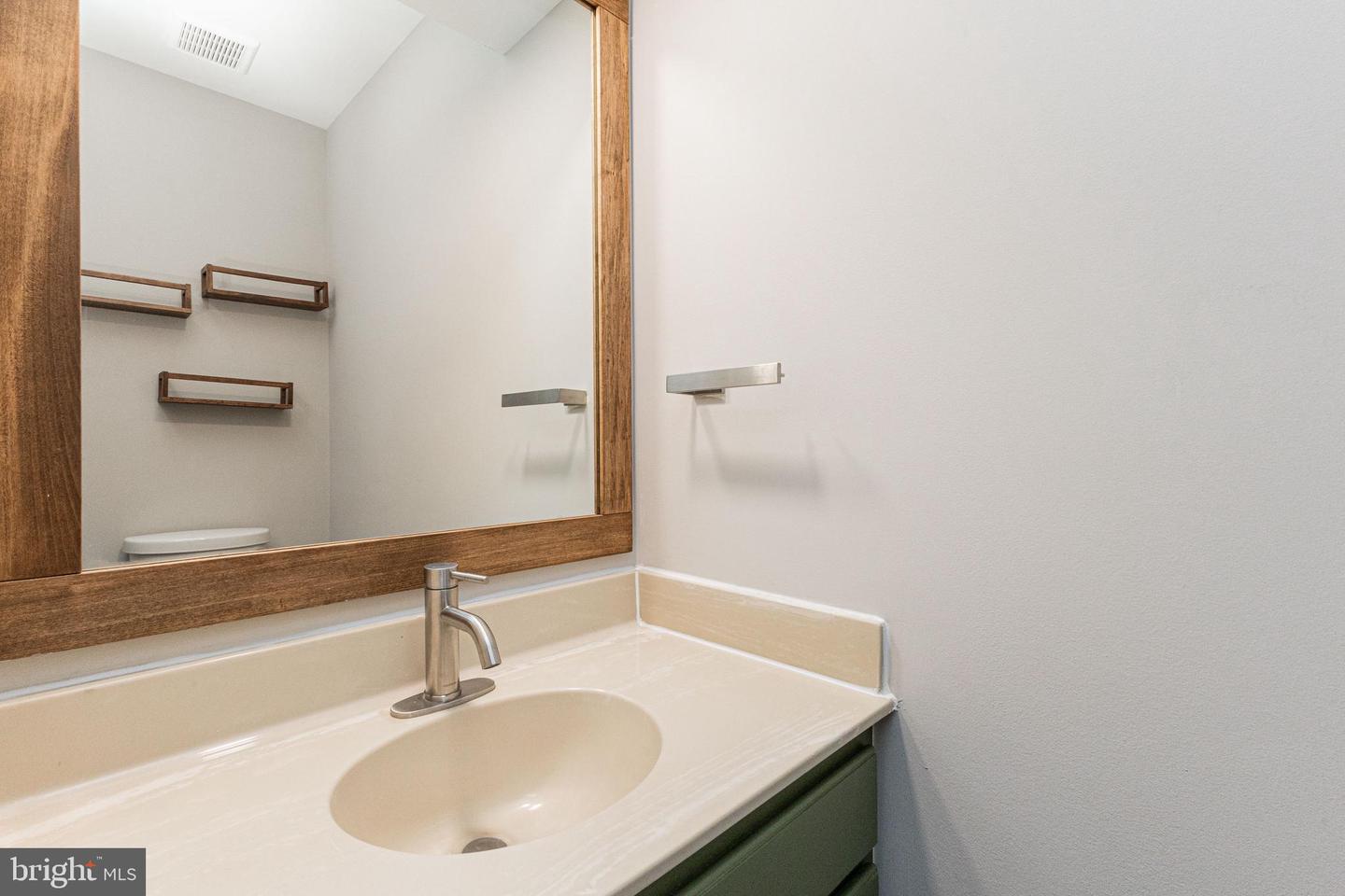 4216 KENTON CIR, DUMFRIES, Virginia 22025, 3 Bedrooms Bedrooms, ,2 BathroomsBathrooms,Residential,For sale,4216 KENTON CIR,VAPW2108468 MLS # VAPW2108468