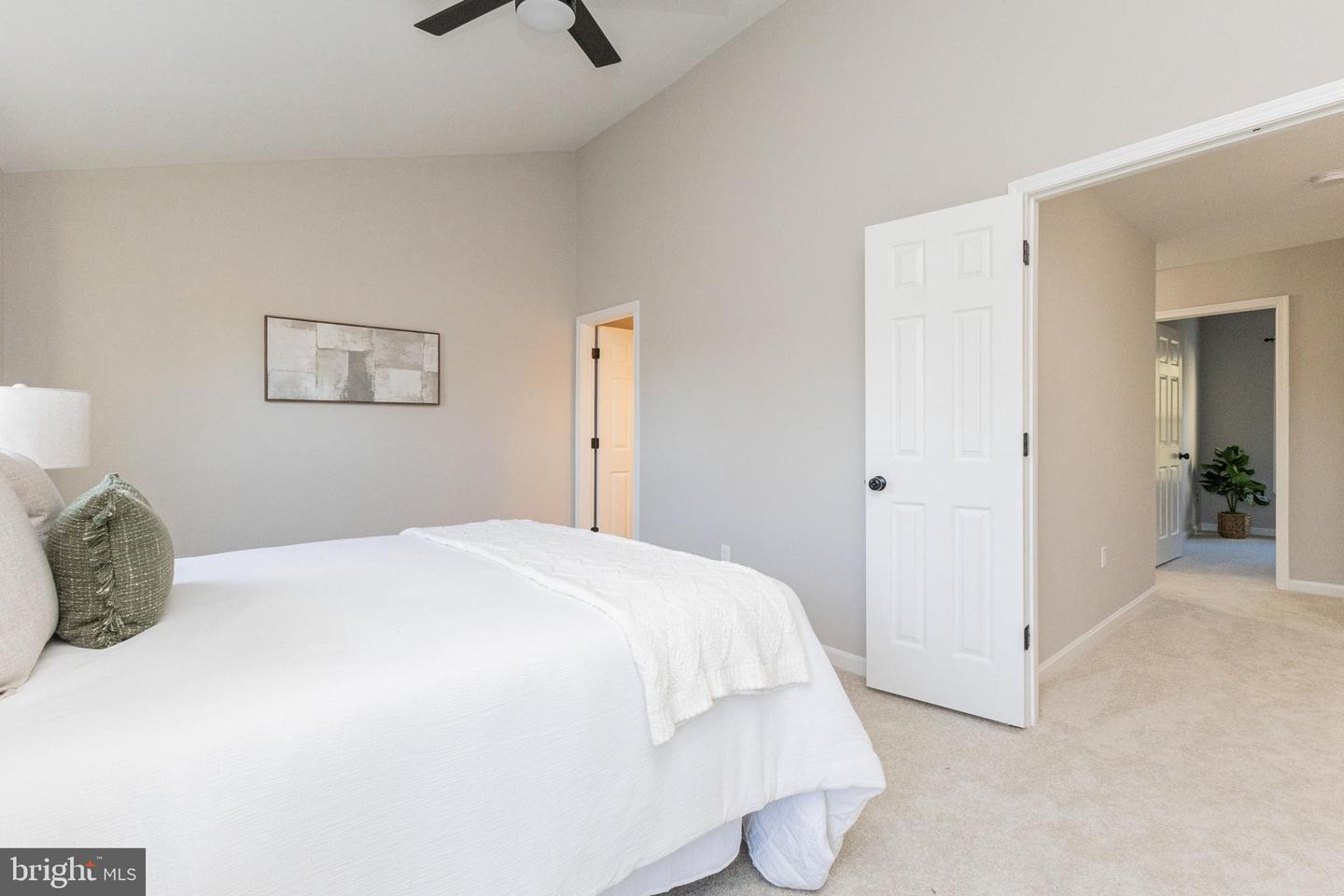 4216 KENTON CIR, DUMFRIES, Virginia 22025, 3 Bedrooms Bedrooms, ,2 BathroomsBathrooms,Residential,For sale,4216 KENTON CIR,VAPW2108468 MLS # VAPW2108468