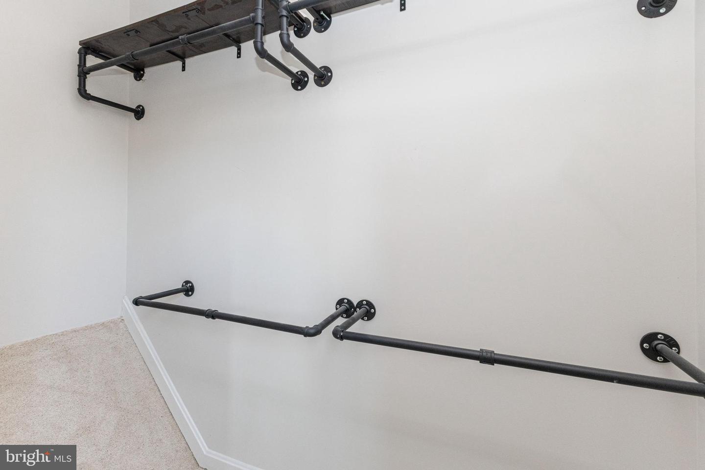 4216 KENTON CIR, DUMFRIES, Virginia 22025, 3 Bedrooms Bedrooms, ,2 BathroomsBathrooms,Residential,For sale,4216 KENTON CIR,VAPW2108468 MLS # VAPW2108468