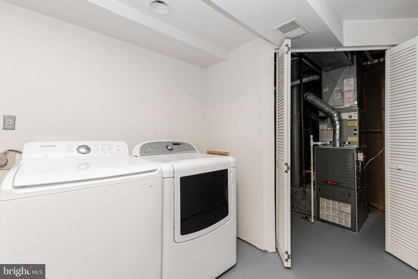 4216 KENTON CIR, DUMFRIES, Virginia 22025, 3 Bedrooms Bedrooms, ,2 BathroomsBathrooms,Residential,For sale,4216 KENTON CIR,VAPW2108468 MLS # VAPW2108468