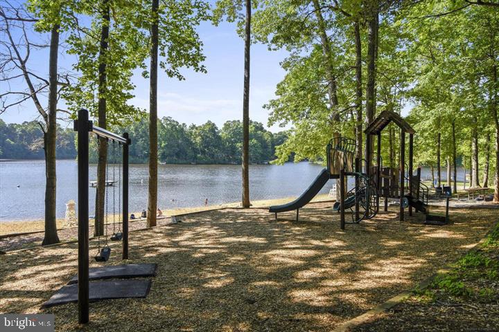 4216 KENTON CIR, DUMFRIES, Virginia 22025, 3 Bedrooms Bedrooms, ,2 BathroomsBathrooms,Residential,For sale,4216 KENTON CIR,VAPW2108468 MLS # VAPW2108468