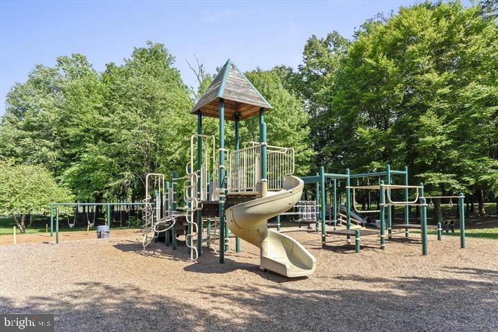 4216 KENTON CIR, DUMFRIES, Virginia 22025, 3 Bedrooms Bedrooms, ,2 BathroomsBathrooms,Residential,For sale,4216 KENTON CIR,VAPW2108468 MLS # VAPW2108468