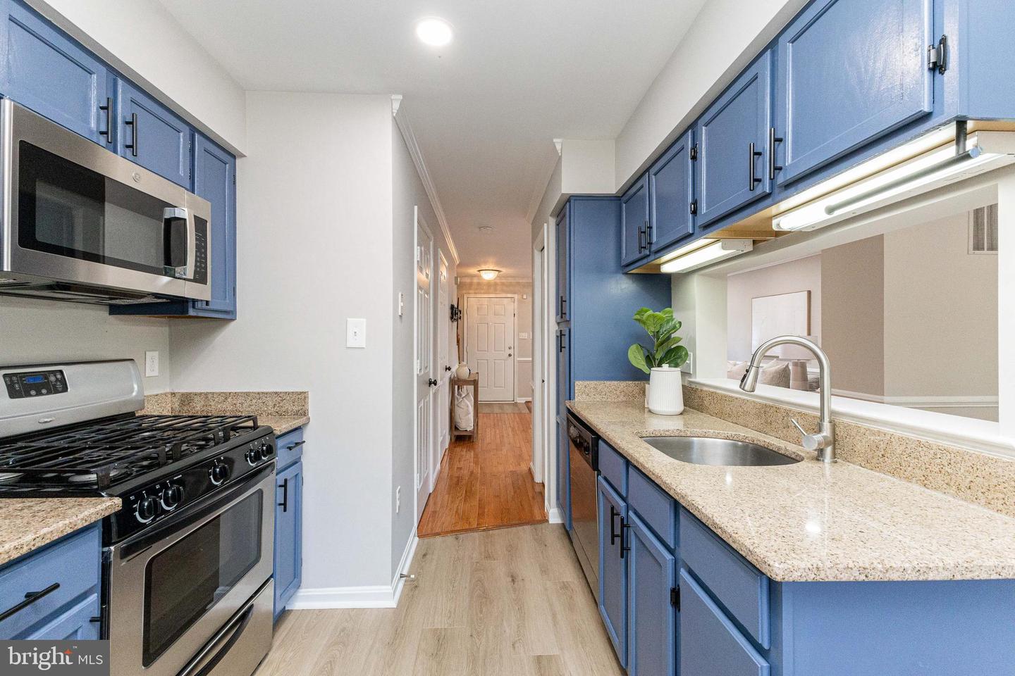 4216 KENTON CIR, DUMFRIES, Virginia 22025, 3 Bedrooms Bedrooms, ,2 BathroomsBathrooms,Residential,For sale,4216 KENTON CIR,VAPW2108468 MLS # VAPW2108468