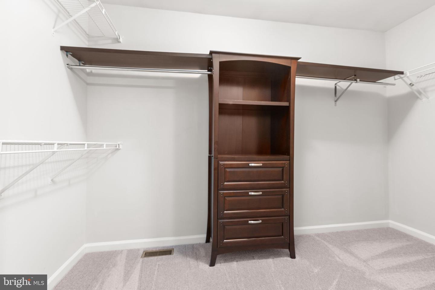 6902 S DEWEY CT, FREDERICKSBURG, Virginia 22407, 3 Bedrooms Bedrooms, ,3 BathroomsBathrooms,Residential,For sale,6902 S DEWEY CT,VASP2037882 MLS # VASP2037882