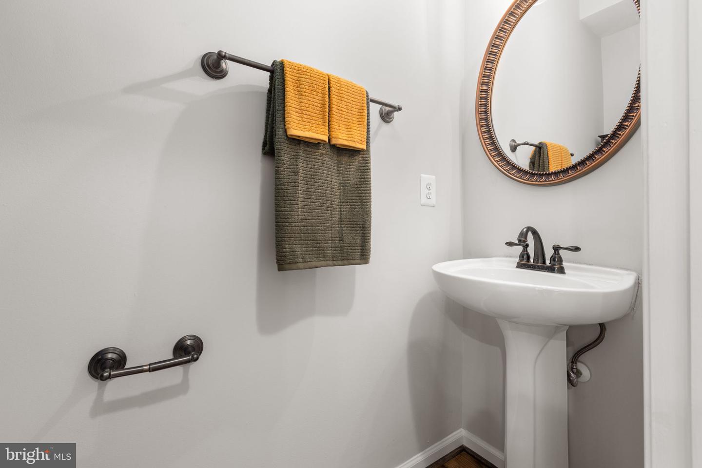 6902 S DEWEY CT, FREDERICKSBURG, Virginia 22407, 3 Bedrooms Bedrooms, ,3 BathroomsBathrooms,Residential,For sale,6902 S DEWEY CT,VASP2037882 MLS # VASP2037882