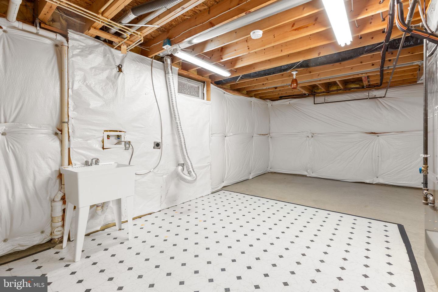 6902 S DEWEY CT, FREDERICKSBURG, Virginia 22407, 3 Bedrooms Bedrooms, ,3 BathroomsBathrooms,Residential,For sale,6902 S DEWEY CT,VASP2037882 MLS # VASP2037882