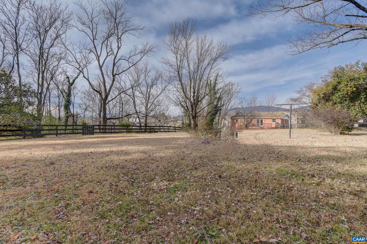 1179 BLUE RIDGE AVE, CROZET, Virginia 22932, 3 Bedrooms Bedrooms, ,1 BathroomBathrooms,Residential,For sale,1179 BLUE RIDGE AVE,671551 MLS # 671551