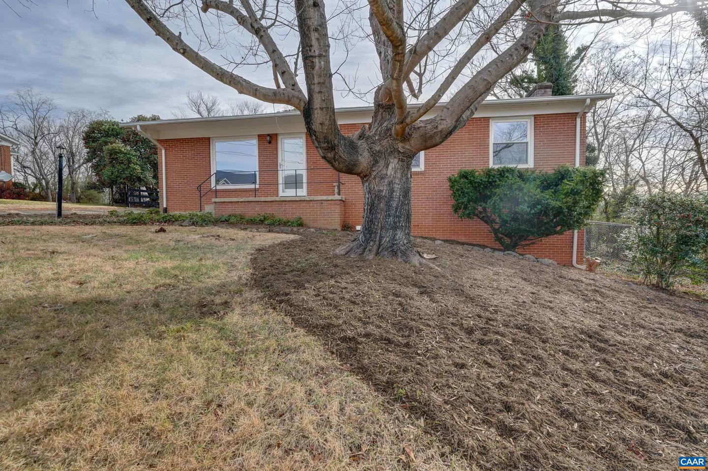 1179 BLUE RIDGE AVE, CROZET, Virginia 22932, 3 Bedrooms Bedrooms, ,1 BathroomBathrooms,Residential,For sale,1179 BLUE RIDGE AVE,671551 MLS # 671551