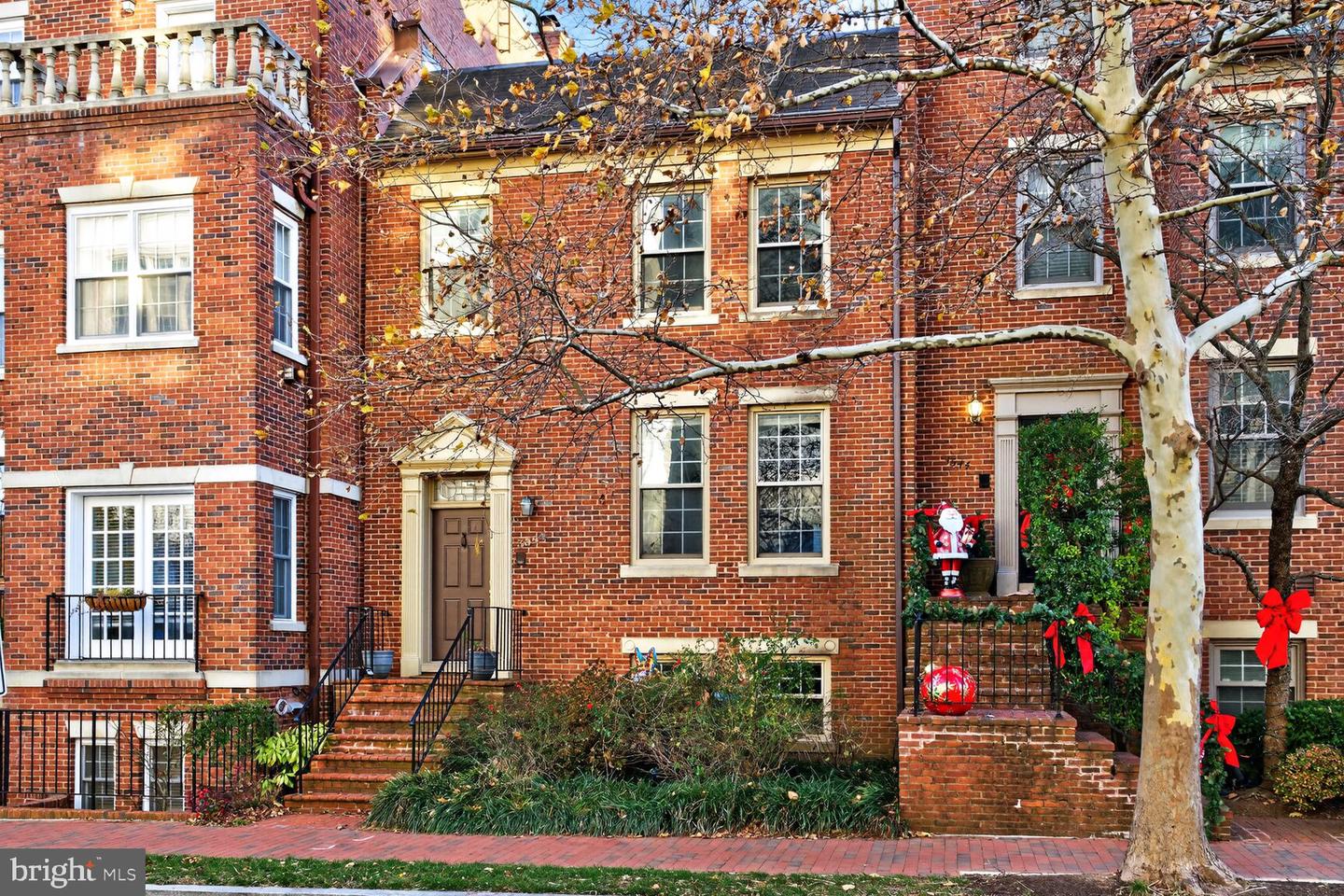 3540 RESERVOIR RD NW, WASHINGTON, District Of Columbia 20007, 4 Bedrooms Bedrooms, ,4 BathroomsBathrooms,Residential,For sale,3540 RESERVOIR RD NW,DCDC2233446 MLS # DCDC2233446