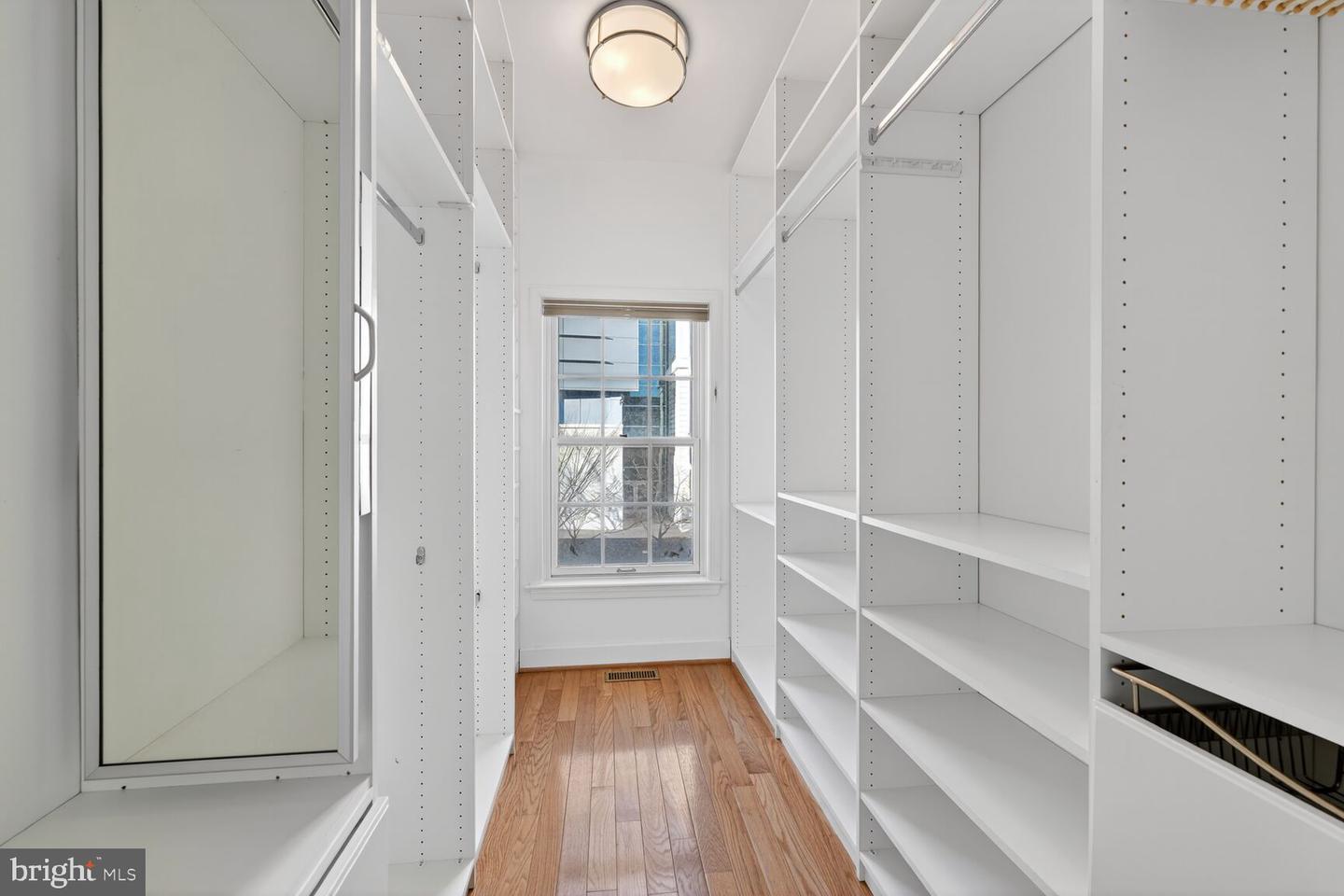 3540 RESERVOIR RD NW, WASHINGTON, District Of Columbia 20007, 4 Bedrooms Bedrooms, ,4 BathroomsBathrooms,Residential,For sale,3540 RESERVOIR RD NW,DCDC2233446 MLS # DCDC2233446