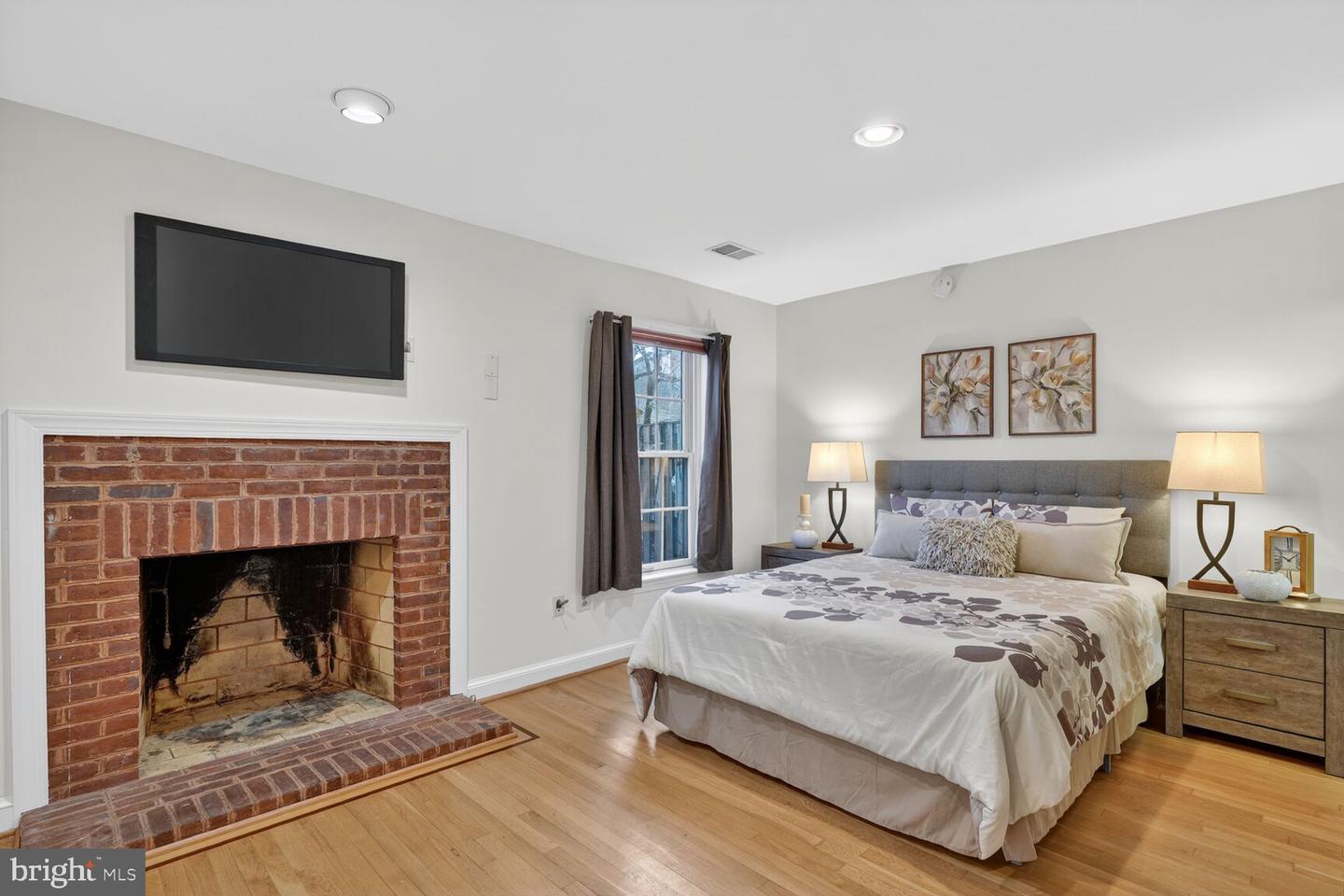 3540 RESERVOIR RD NW, WASHINGTON, District Of Columbia 20007, 4 Bedrooms Bedrooms, ,4 BathroomsBathrooms,Residential,For sale,3540 RESERVOIR RD NW,DCDC2233446 MLS # DCDC2233446