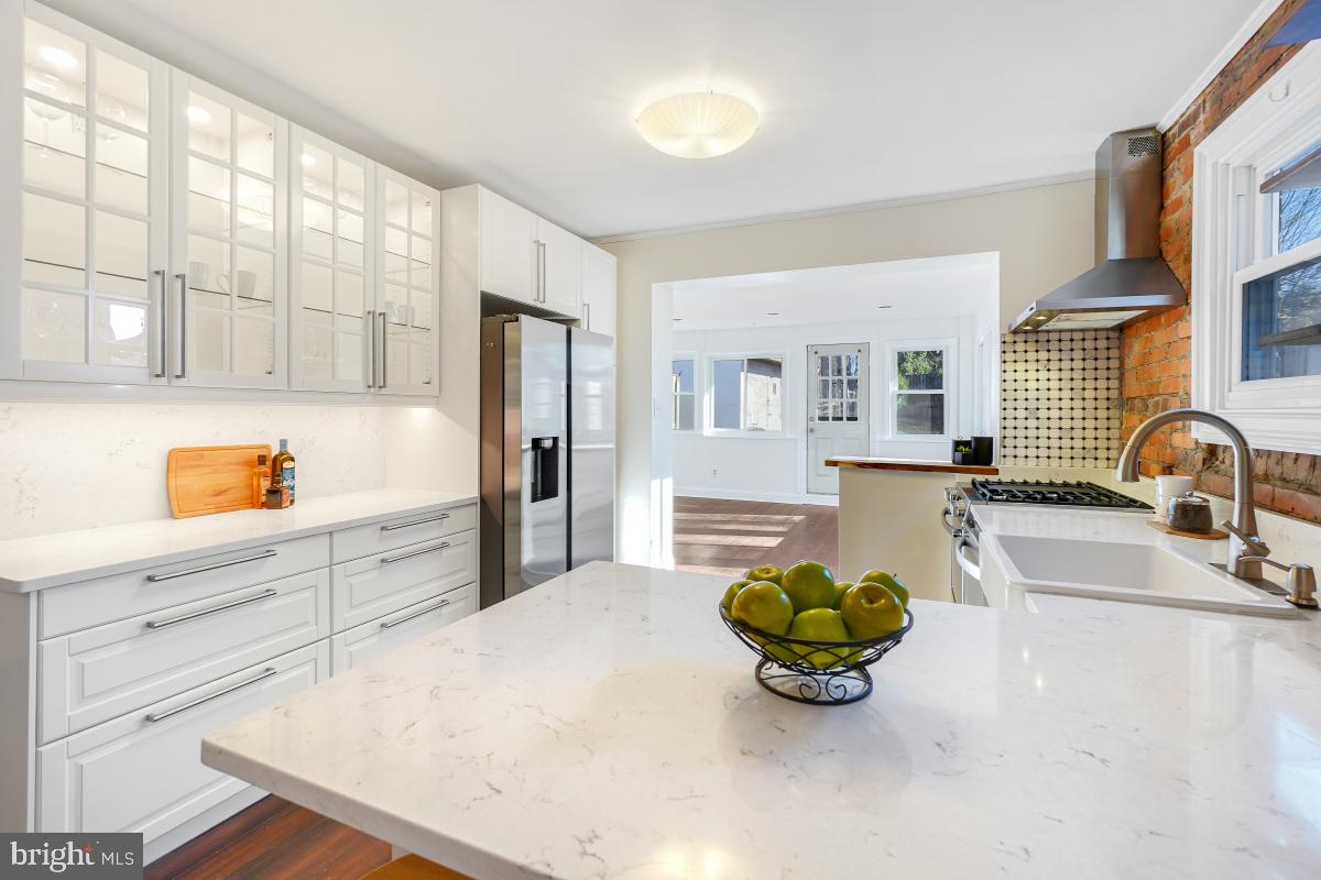 3123 18TH ST NE, WASHINGTON, District Of Columbia 20018, 3 Bedrooms Bedrooms, ,2 BathroomsBathrooms,Residential,For sale,3123 18TH ST NE,DCDC2233266 MLS # DCDC2233266