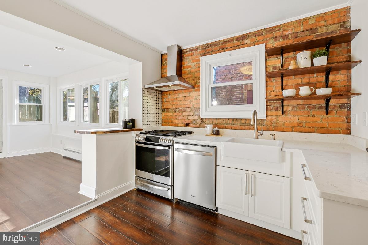 3123 18TH ST NE, WASHINGTON, District Of Columbia 20018, 3 Bedrooms Bedrooms, ,2 BathroomsBathrooms,Residential,For sale,3123 18TH ST NE,DCDC2233266 MLS # DCDC2233266