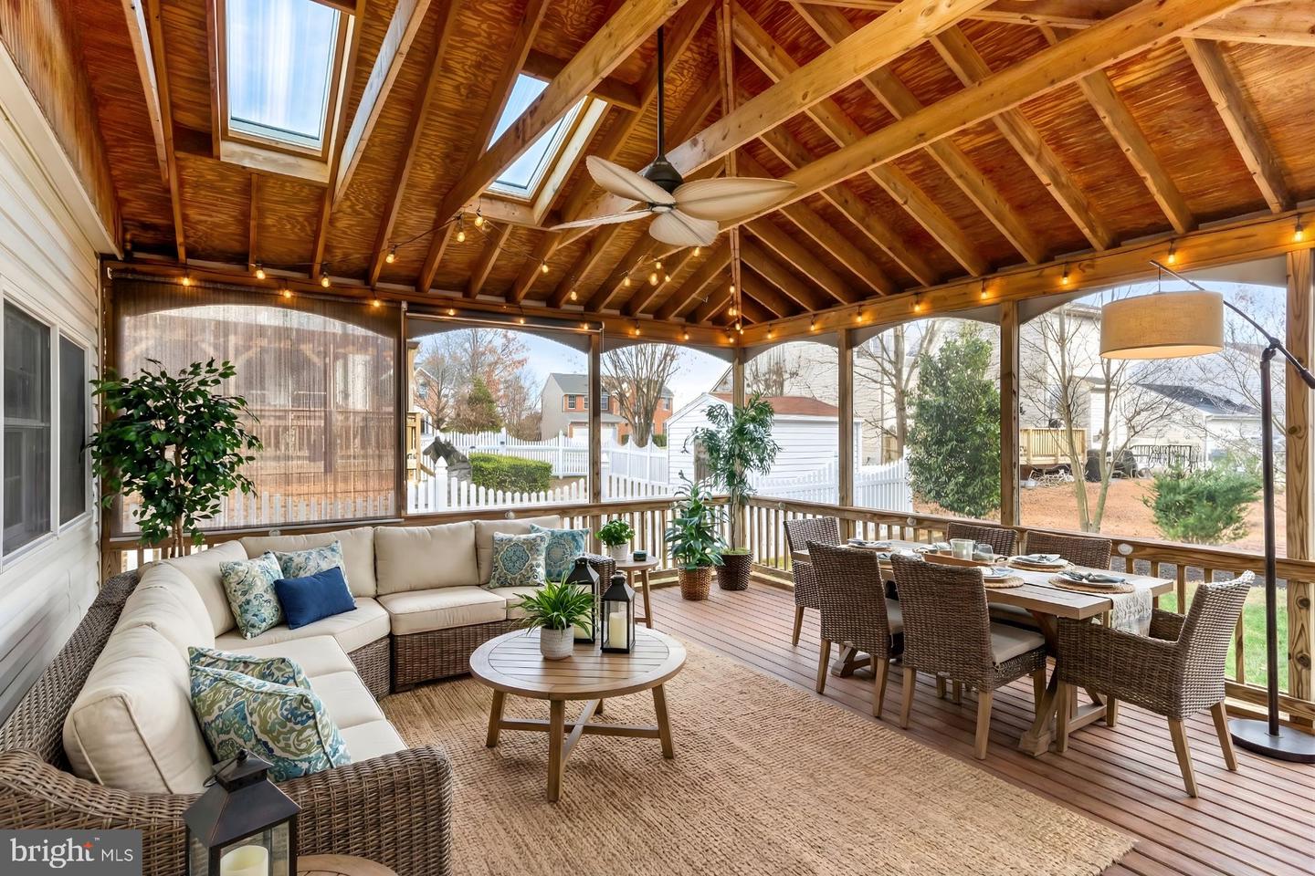 17644 CHISHOLM LN, DUMFRIES, Virginia 22026, 4 Bedrooms Bedrooms, ,3 BathroomsBathrooms,Residential,For sale,17644 CHISHOLM LN,VAPW2108472 MLS # VAPW2108472