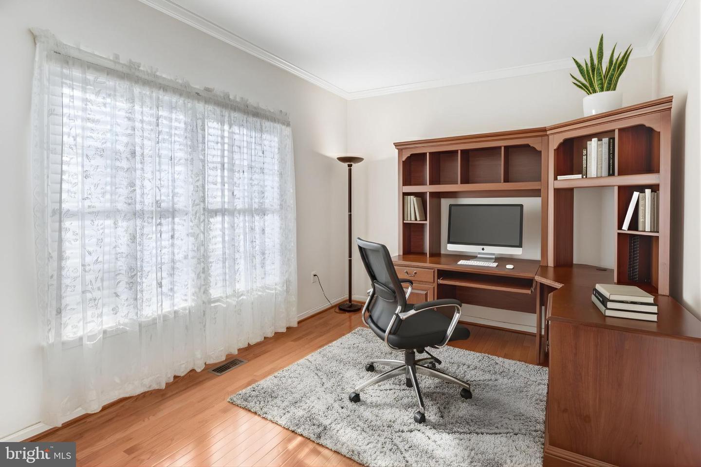 17644 CHISHOLM LN, DUMFRIES, Virginia 22026, 4 Bedrooms Bedrooms, ,3 BathroomsBathrooms,Residential,For sale,17644 CHISHOLM LN,VAPW2108472 MLS # VAPW2108472