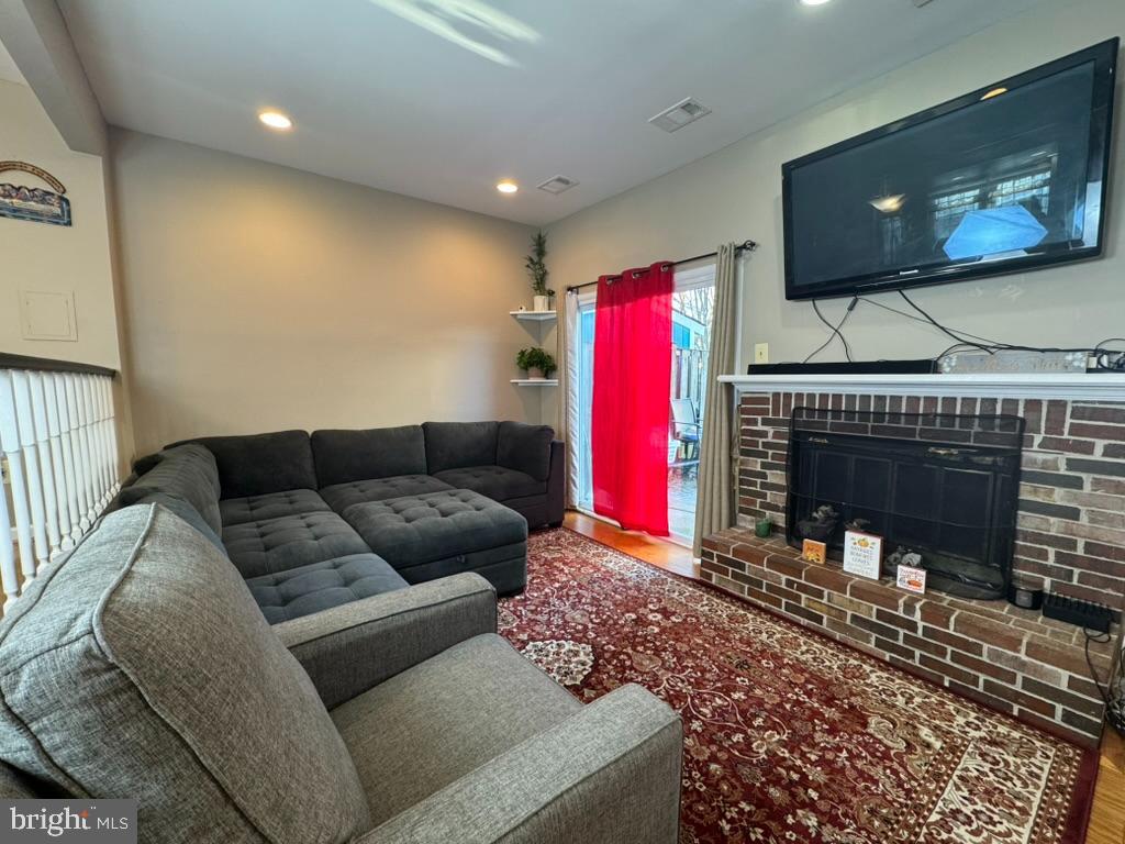 9988 CONFEDERATE TRL, MANASSAS, Virginia 20110, 3 Bedrooms Bedrooms, ,2 BathroomsBathrooms,Residential,For sale,9988 CONFEDERATE TRL,VAMN2009754 MLS # VAMN2009754