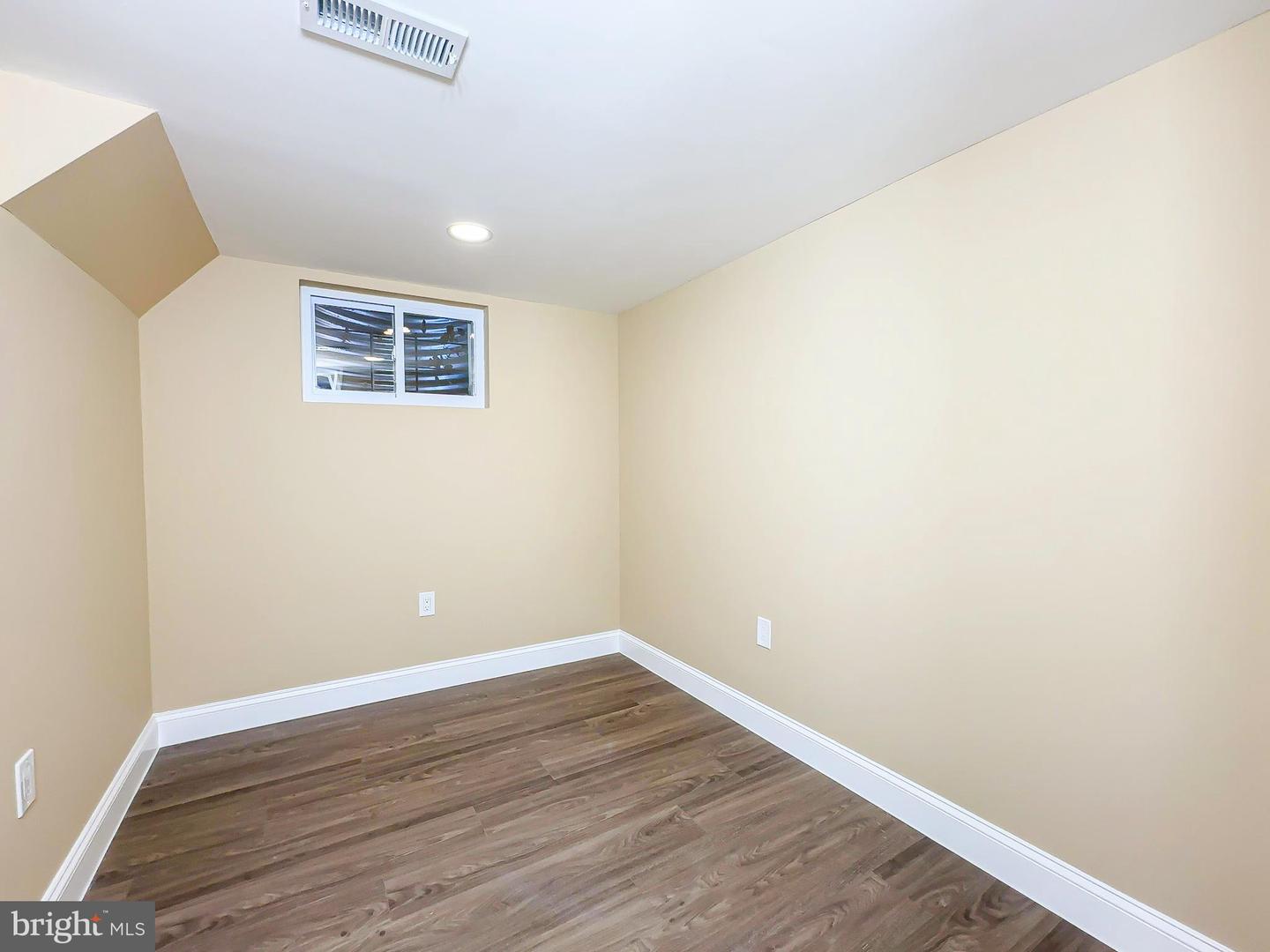 3407 25TH ST SE, WASHINGTON, District Of Columbia 20020, 4 Bedrooms Bedrooms, ,2 BathroomsBathrooms,Residential,For sale,3407 25TH ST SE,DCDC2233420 MLS # DCDC2233420 3407 25TH ST SE, WASHINGTON, District Of Columbia 20020, 4 Bedrooms Bedrooms, ,2 BathroomsBathrooms,Residential,For sale,3407 25TH ST SE,DCDC2233420 MLS # DCDC2233420