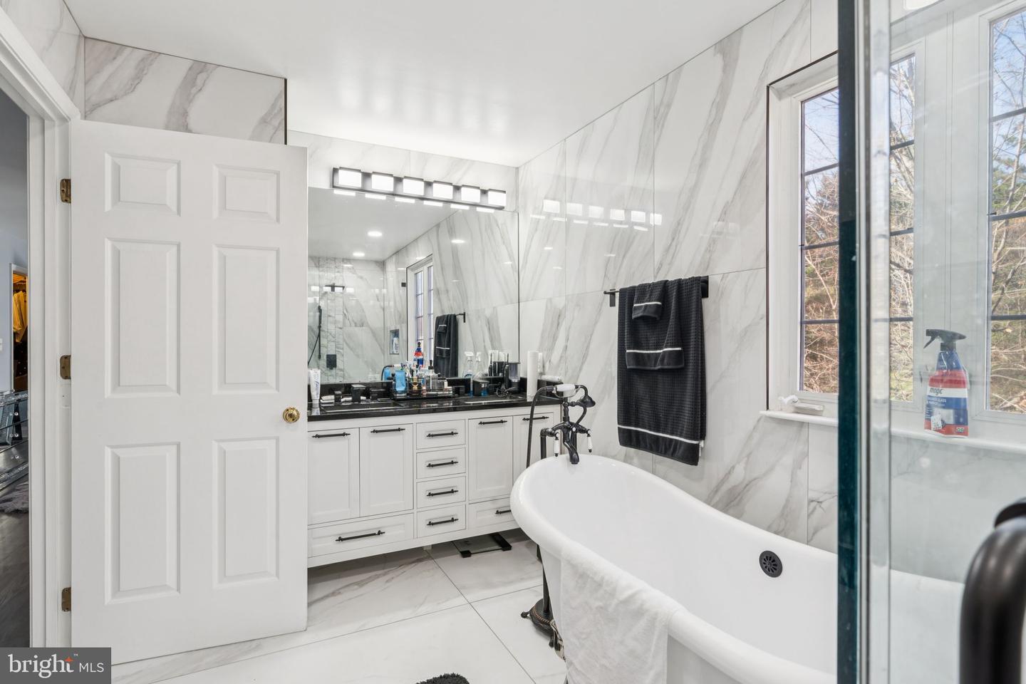 13044 LUPINE TURN, WOODBRIDGE, Virginia 22192, 4 Bedrooms Bedrooms, ,3 BathroomsBathrooms,Residential,For sale,13044 LUPINE TURN,VAPW2108516 MLS # VAPW2108516