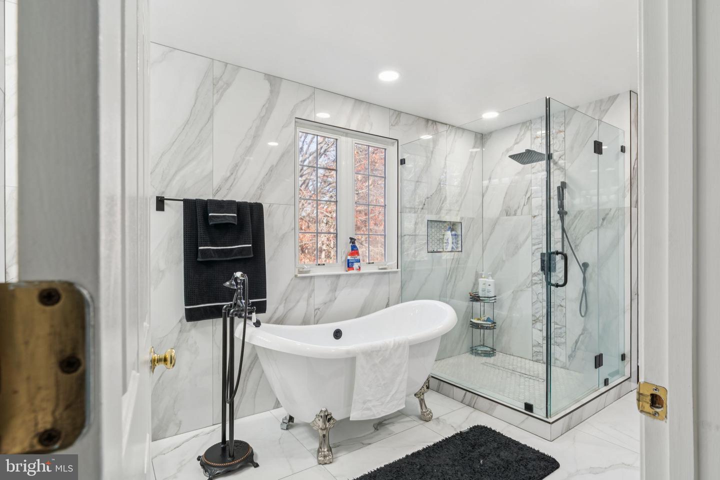 13044 LUPINE TURN, WOODBRIDGE, Virginia 22192, 4 Bedrooms Bedrooms, ,3 BathroomsBathrooms,Residential,For sale,13044 LUPINE TURN,VAPW2108516 MLS # VAPW2108516