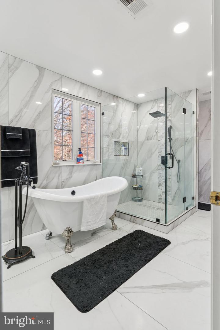 13044 LUPINE TURN, WOODBRIDGE, Virginia 22192, 4 Bedrooms Bedrooms, ,3 BathroomsBathrooms,Residential,For sale,13044 LUPINE TURN,VAPW2108516 MLS # VAPW2108516