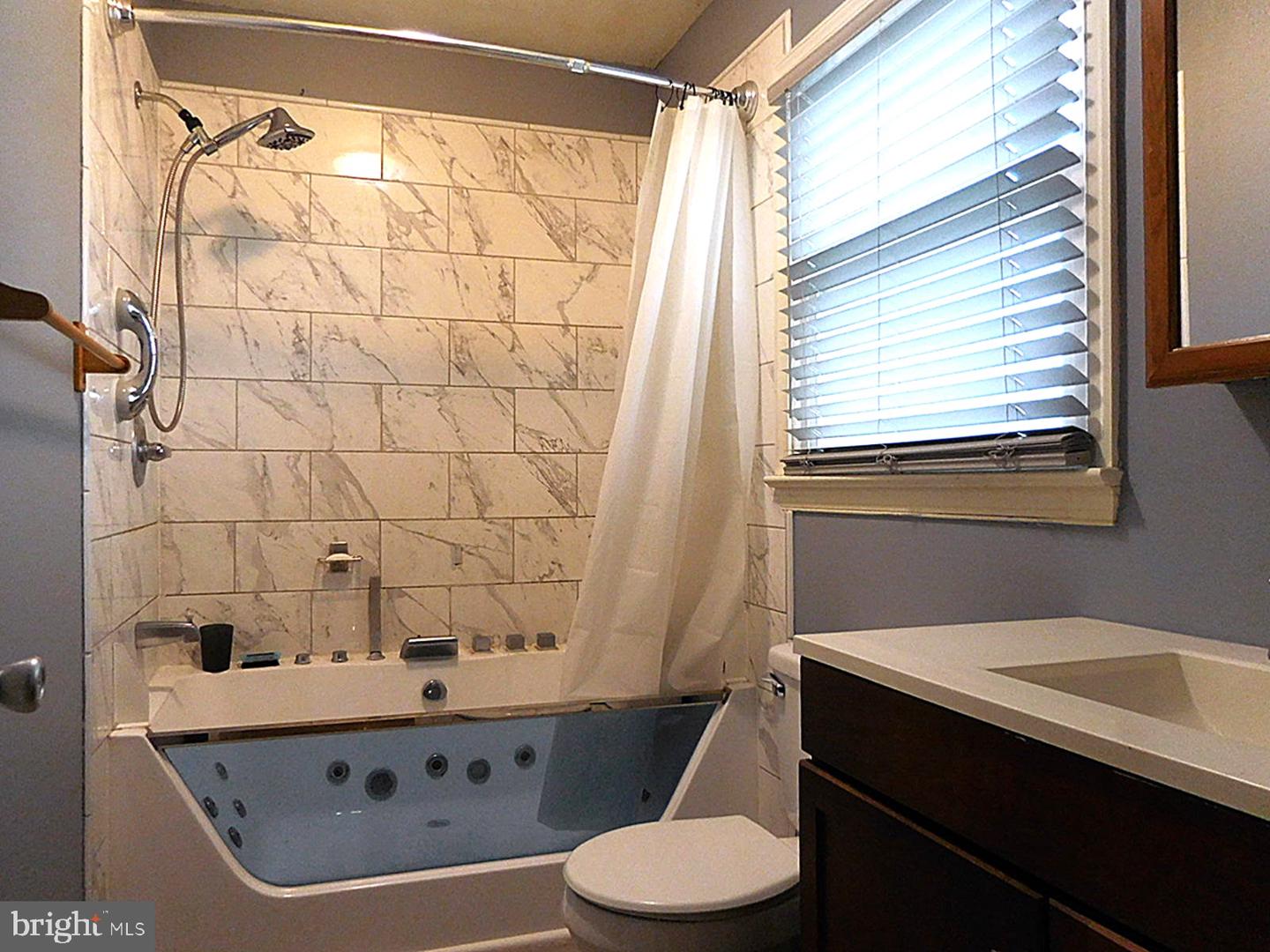 106 WOODTOP CT, STEPHENS CITY, Virginia 22655, 4 Bedrooms Bedrooms, ,2 BathroomsBathrooms,Residential,For sale,106 WOODTOP CT,VAFV2038296 MLS # VAFV2038296