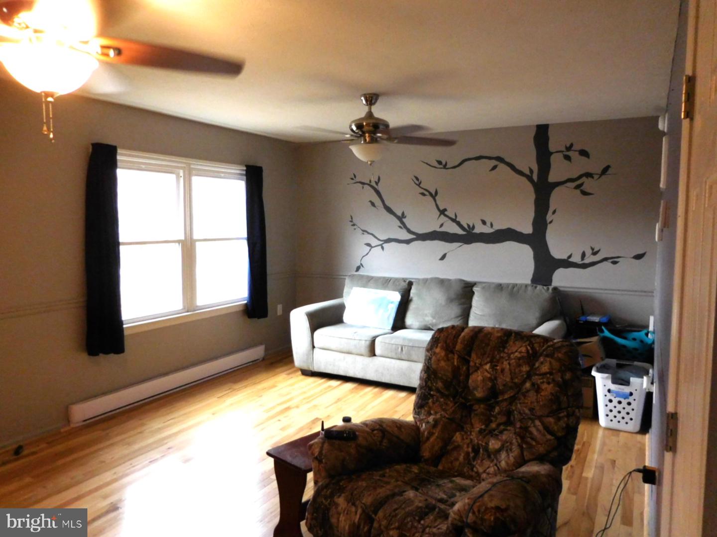 106 WOODTOP CT, STEPHENS CITY, Virginia 22655, 4 Bedrooms Bedrooms, ,2 BathroomsBathrooms,Residential,For sale,106 WOODTOP CT,VAFV2038296 MLS # VAFV2038296