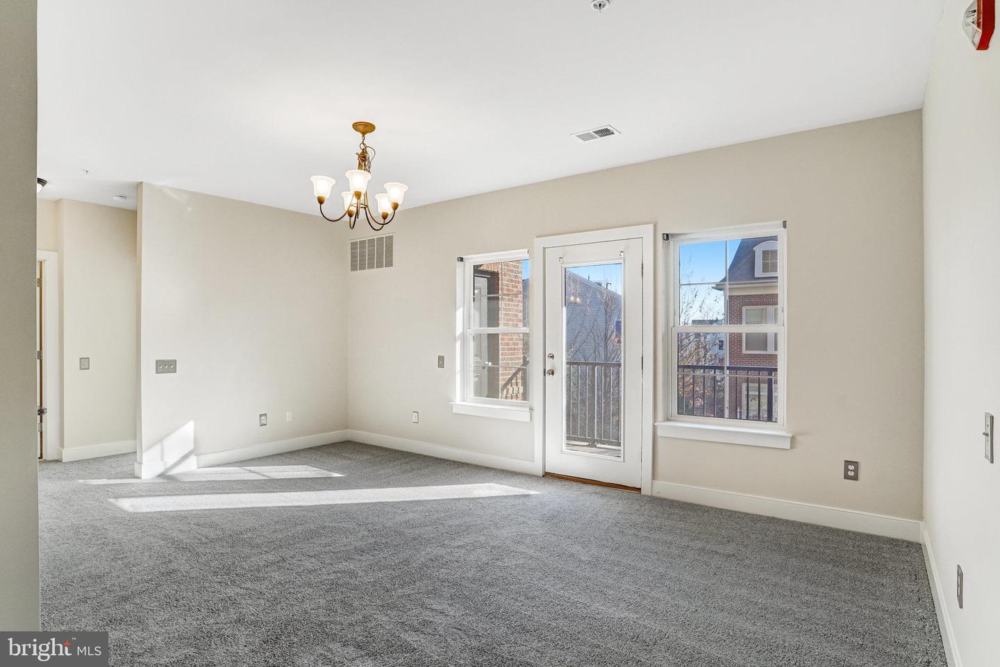 9523 BASTILLE ST #207, FAIRFAX, Virginia 22031, 2 Bedrooms Bedrooms, ,2 BathroomsBathrooms,Residential,For sale,9523 BASTILLE ST #207,VAFX2281368 MLS # VAFX2281368 9523 BASTILLE ST #207, FAIRFAX, Virginia 22031, 2 Bedrooms Bedrooms, ,2 BathroomsBathrooms,Residential,For sale,9523 BASTILLE ST #207,VAFX2281368 MLS # VAFX2281368