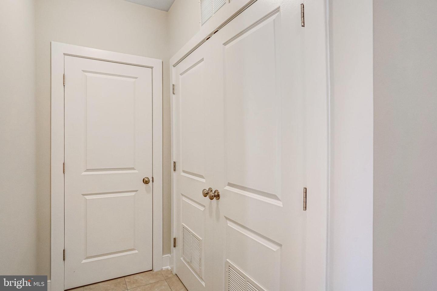 9523 BASTILLE ST #207, FAIRFAX, Virginia 22031, 2 Bedrooms Bedrooms, ,2 BathroomsBathrooms,Residential,For sale,9523 BASTILLE ST #207,VAFX2281368 MLS # VAFX2281368 9523 BASTILLE ST #207, FAIRFAX, Virginia 22031, 2 Bedrooms Bedrooms, ,2 BathroomsBathrooms,Residential,For sale,9523 BASTILLE ST #207,VAFX2281368 MLS # VAFX2281368