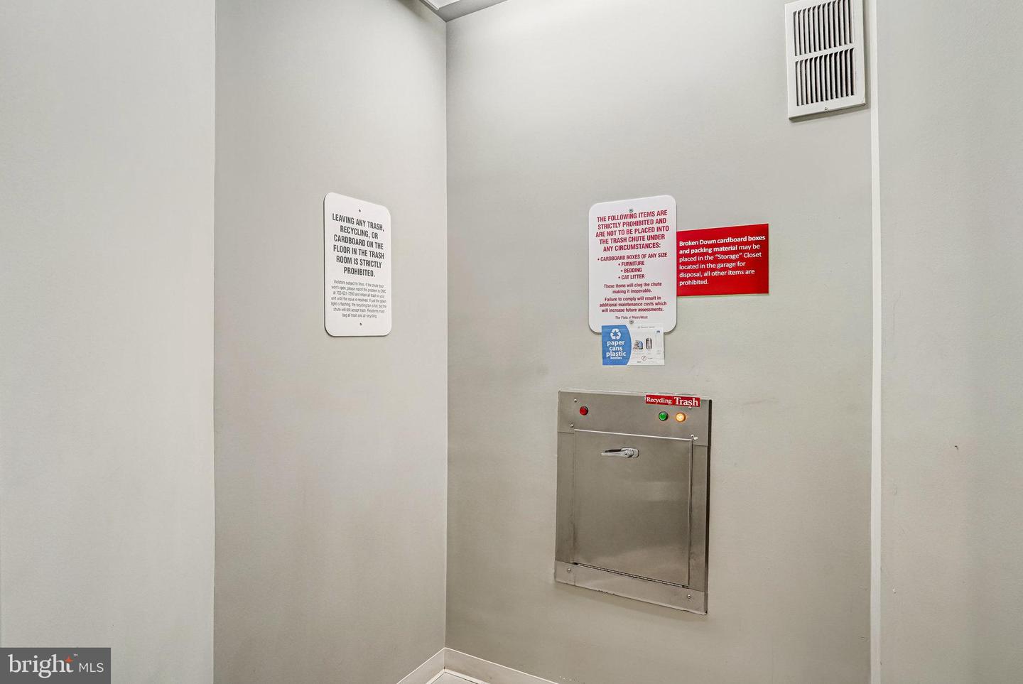 9523 BASTILLE ST #207, FAIRFAX, Virginia 22031, 2 Bedrooms Bedrooms, ,2 BathroomsBathrooms,Residential,For sale,9523 BASTILLE ST #207,VAFX2281368 MLS # VAFX2281368 9523 BASTILLE ST #207, FAIRFAX, Virginia 22031, 2 Bedrooms Bedrooms, ,2 BathroomsBathrooms,Residential,For sale,9523 BASTILLE ST #207,VAFX2281368 MLS # VAFX2281368